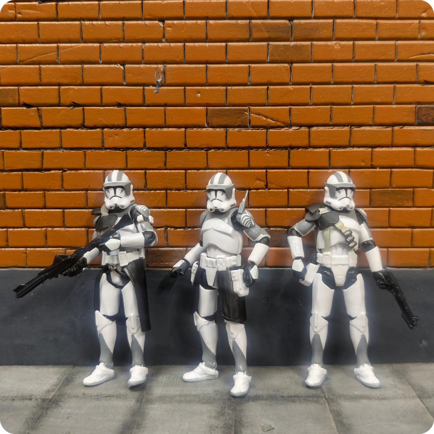 Star Wars 1/18 Airborne 212th or 104th Wolfpack 3.75 Inch Trooper