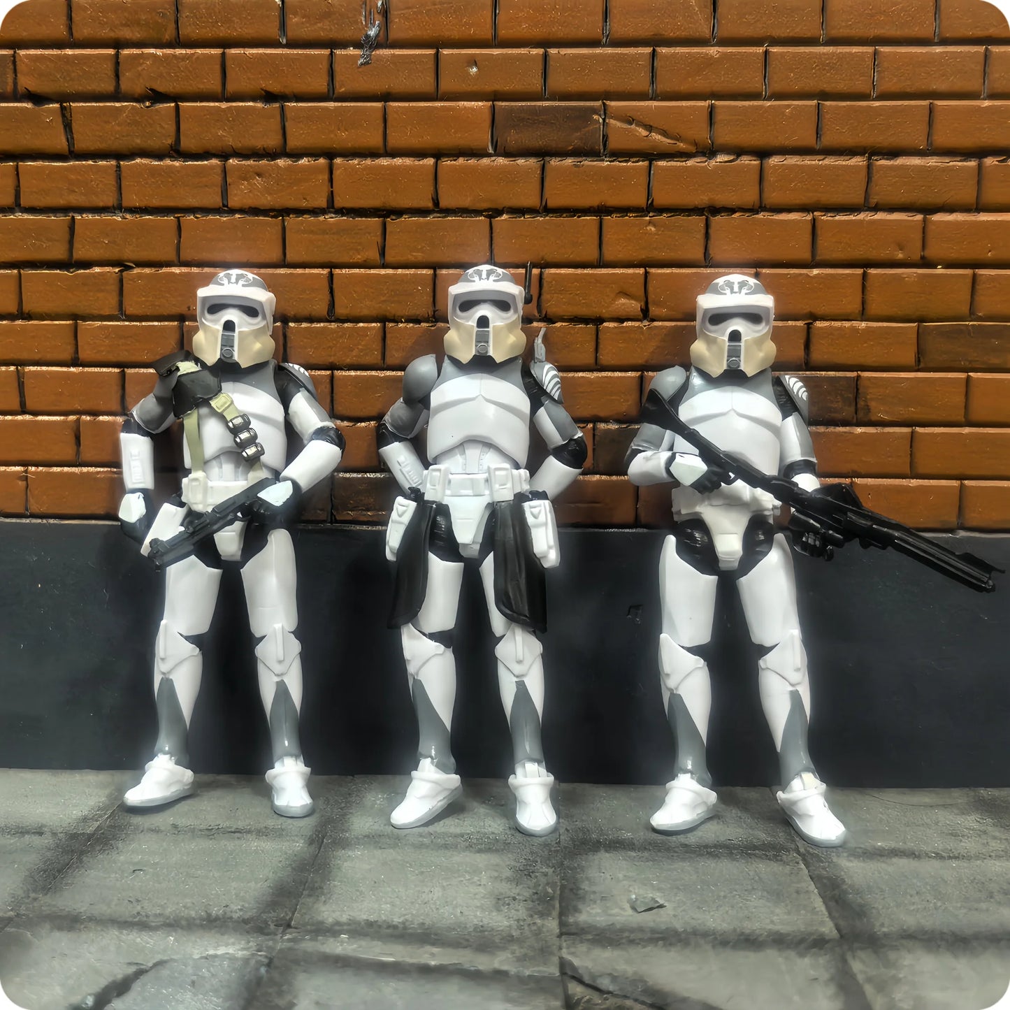 Star Wars 1/18 Airborne 212th or 104th Wolfpack 3.75 Inch Trooper