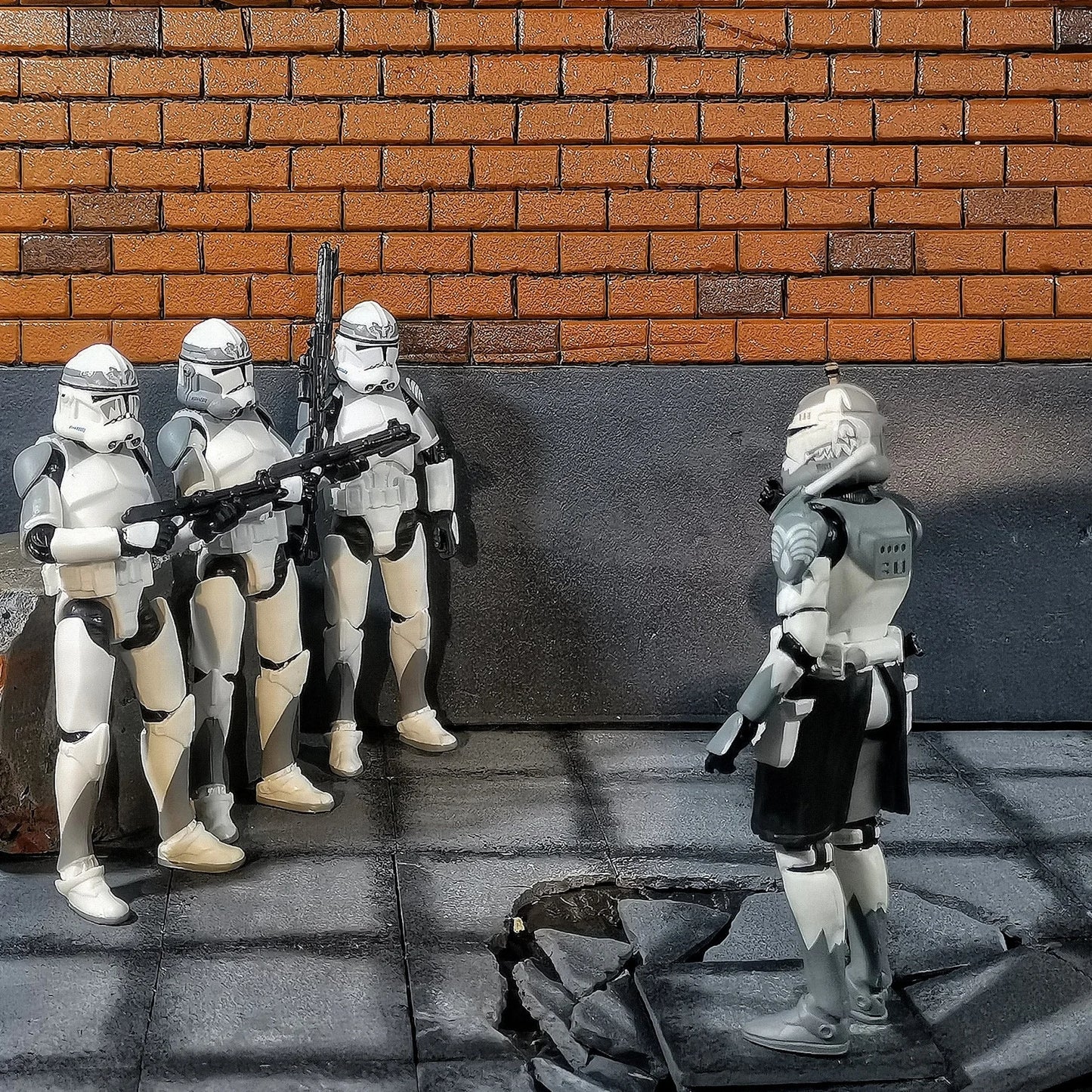 Star Wars 1/18 Airborne 212th or 104th Wolfpack 3.75 Inch Trooper